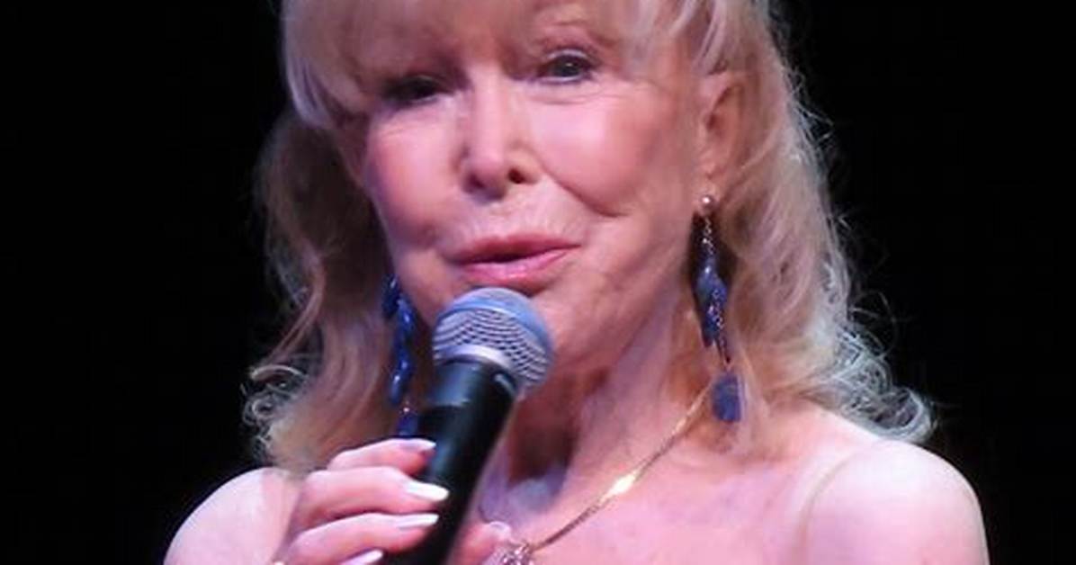 Biography of Barbara Eden: the Iconic Star of "I Dream of Jeannie"