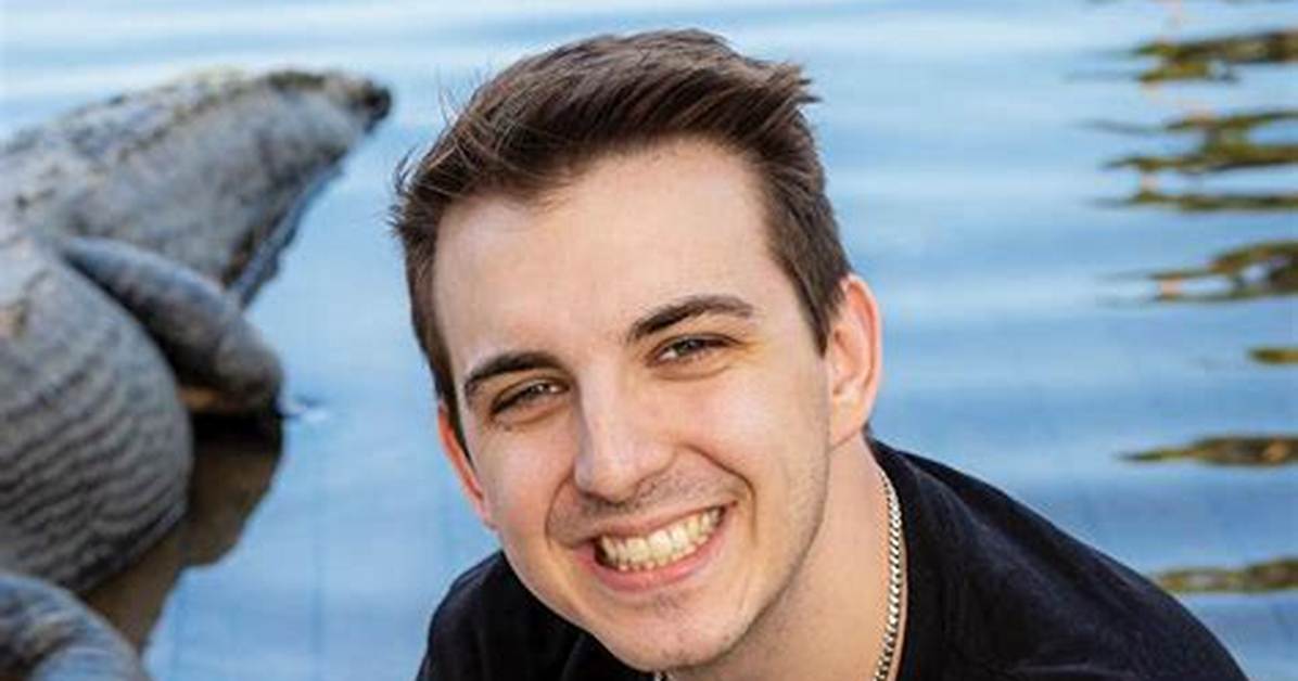 Chris Mr. Beast: the Rise of a Philanthropic Youtube Sensation