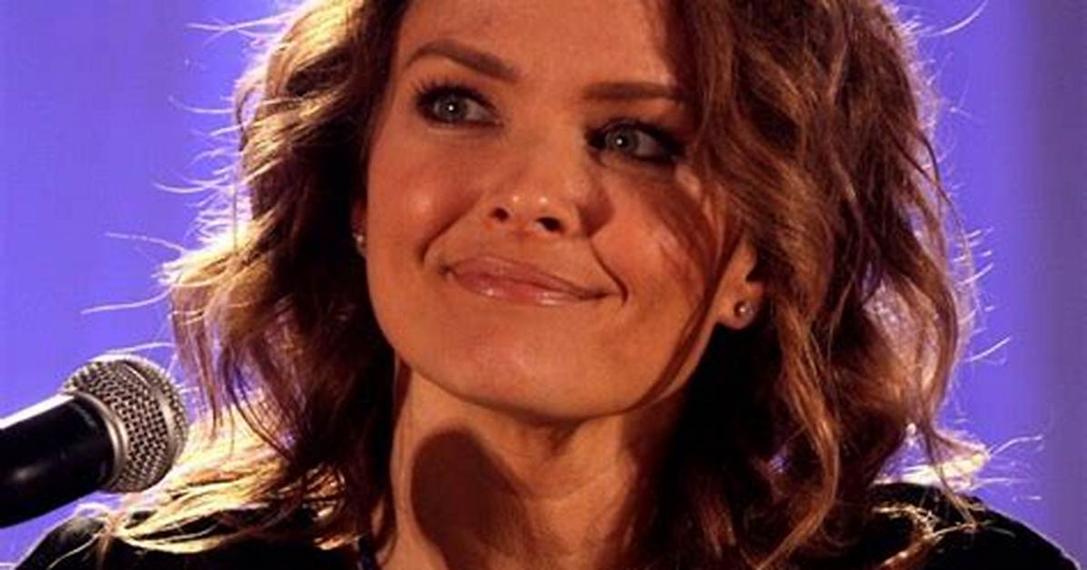 Dina Meyer Marital Status: an in-Depth Look at the Life of the Actress