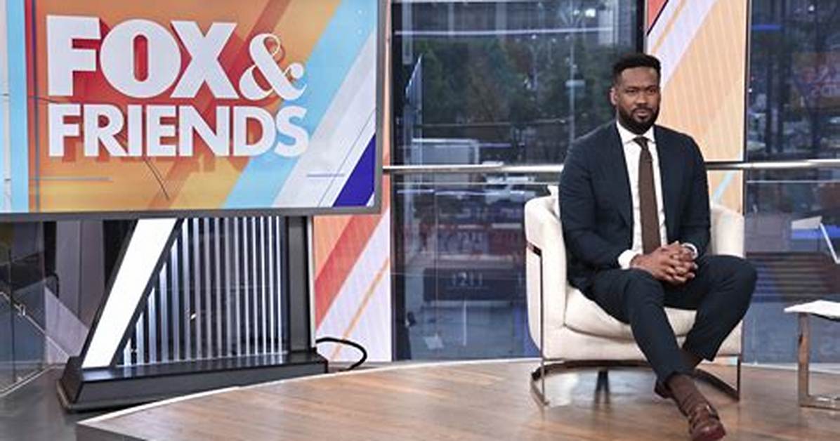 How Tall Is Lawrence Jones of Fox News?