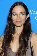 Justine Bateman: a Comprehensive Look at the Life and Career of a Multi-Talented Actress