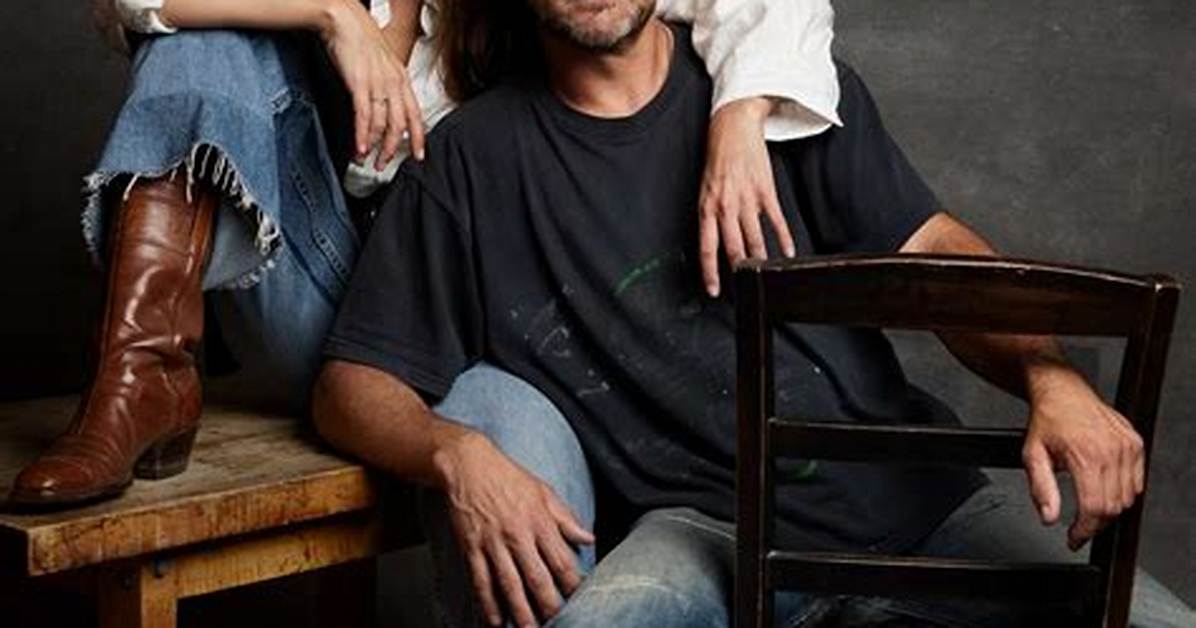 Katie Holmes and Joshua Jackson: a Journey Through Love and Friendship