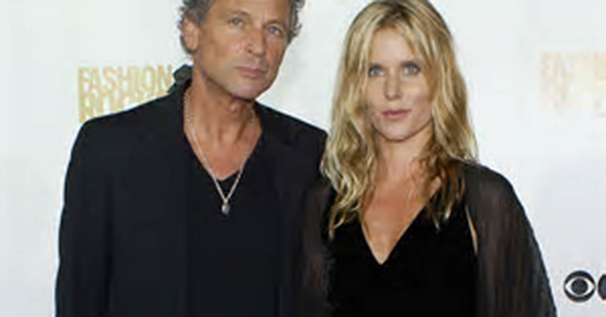 Lindsey Buckingham's Wife: a Deep Dive into Their Relationship