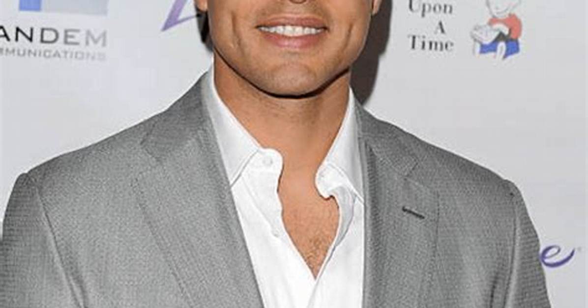 Unveiling the Life of Daniel Sunjata: His Wife and More