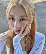 Yunjin from Le Sserafim: the Rising Star of K-Pop
